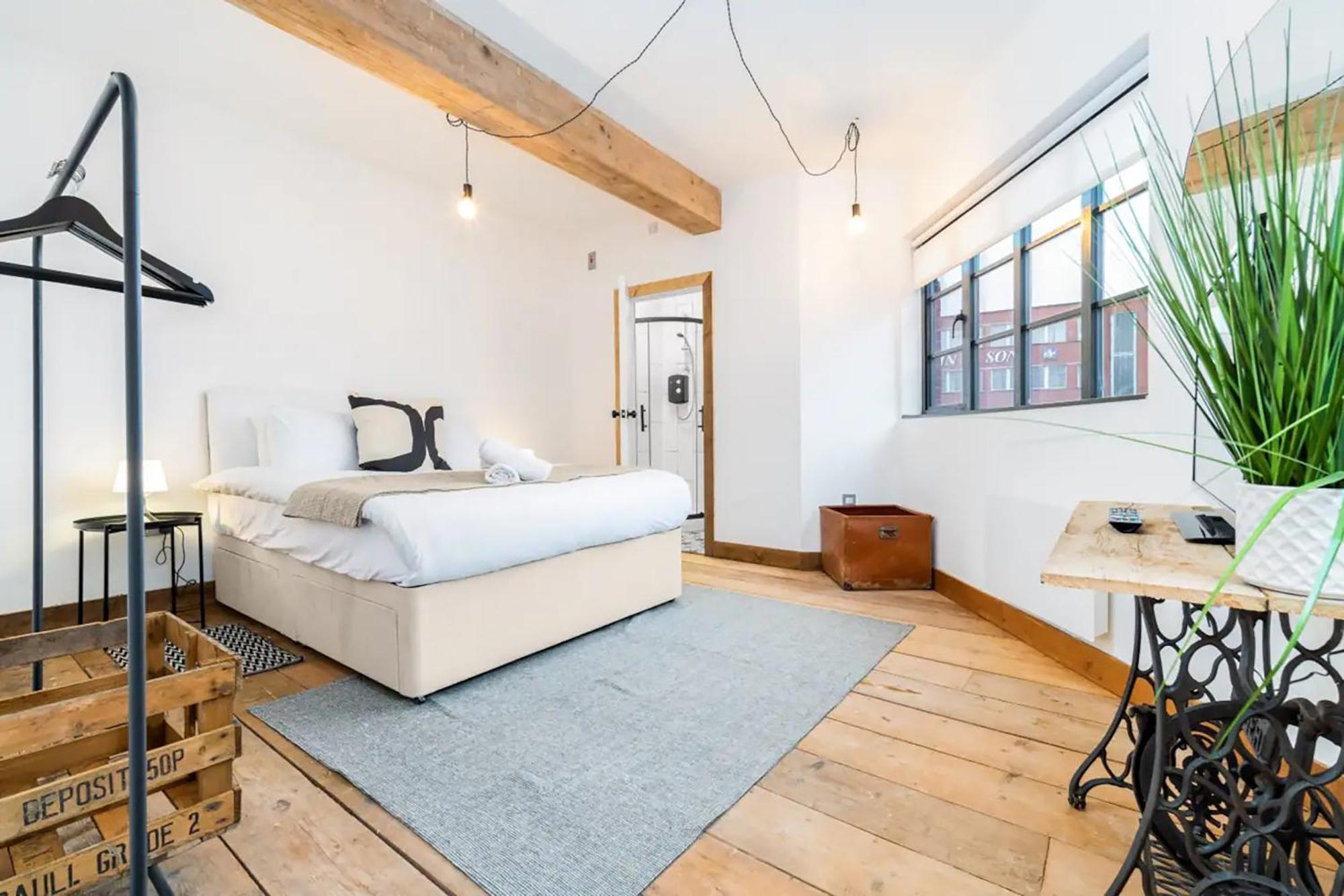 Loft Apartment - Near City Centre - Smart Tv- Wifi - Netfix - Parking - Top Rated - 2Nt Birmingham Exterior photo