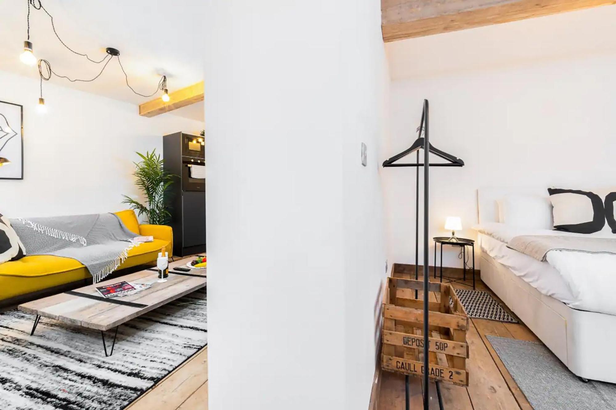 Loft Apartment - Near City Centre - Smart Tv- Wifi - Netfix - Parking - Top Rated - 2Nt Birmingham Exterior photo